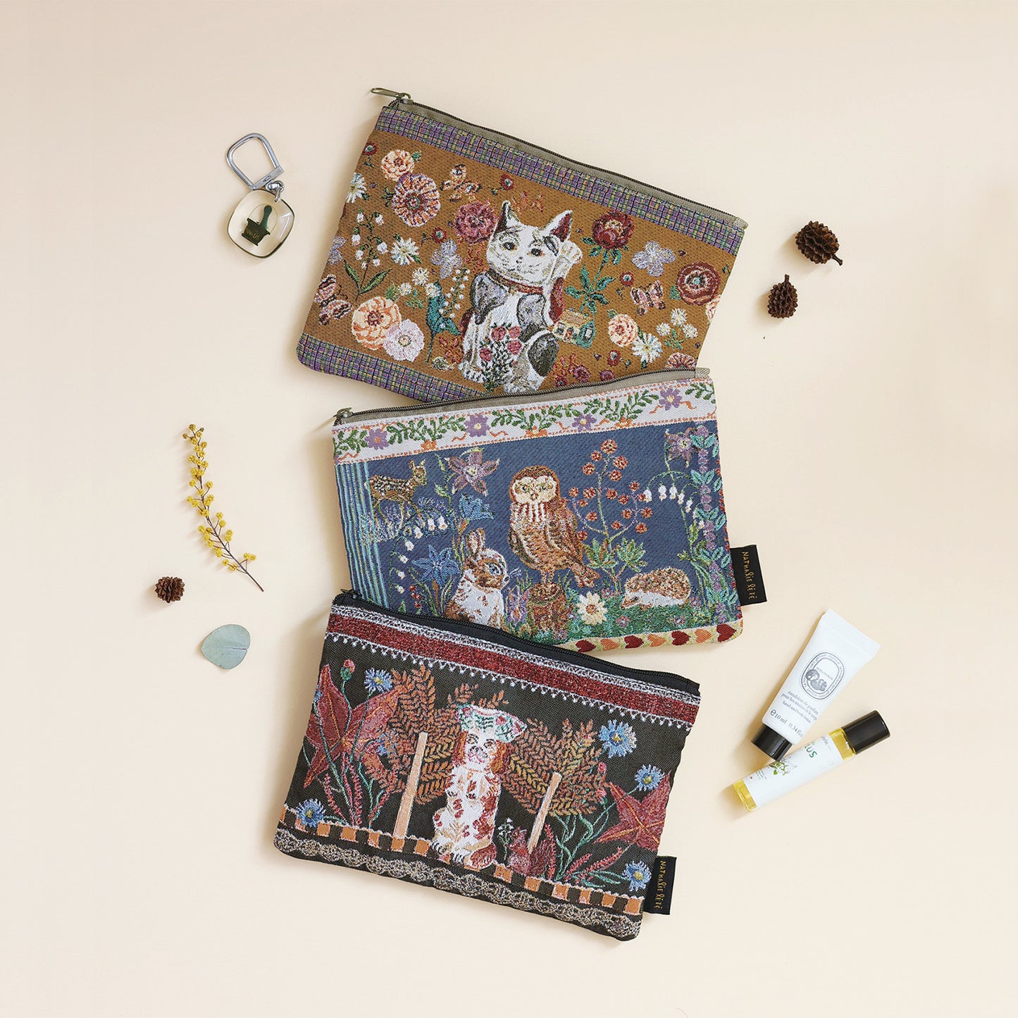 Nathalie Lete Flat pouch Lucky cat Pre-order – shipping on March 18th March