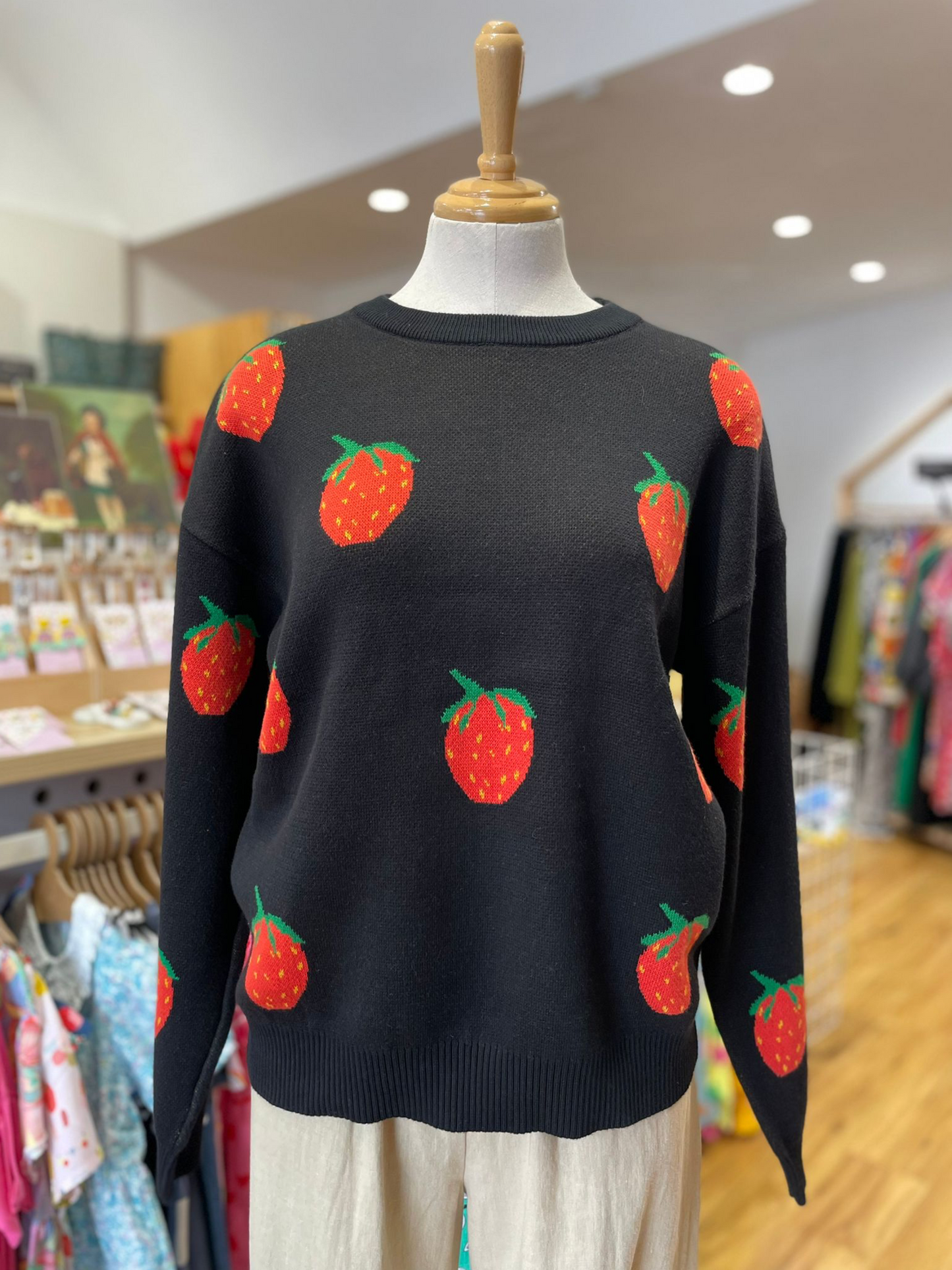 Strawberry Knit Pullover - Black