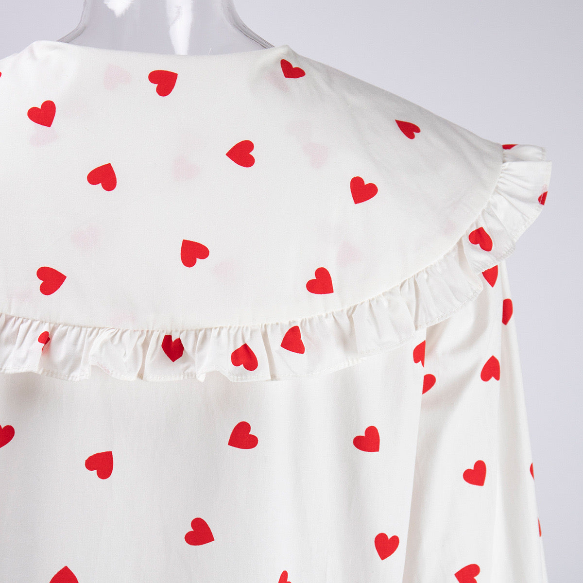 Heart Print Big Peter Pan Collar shirt