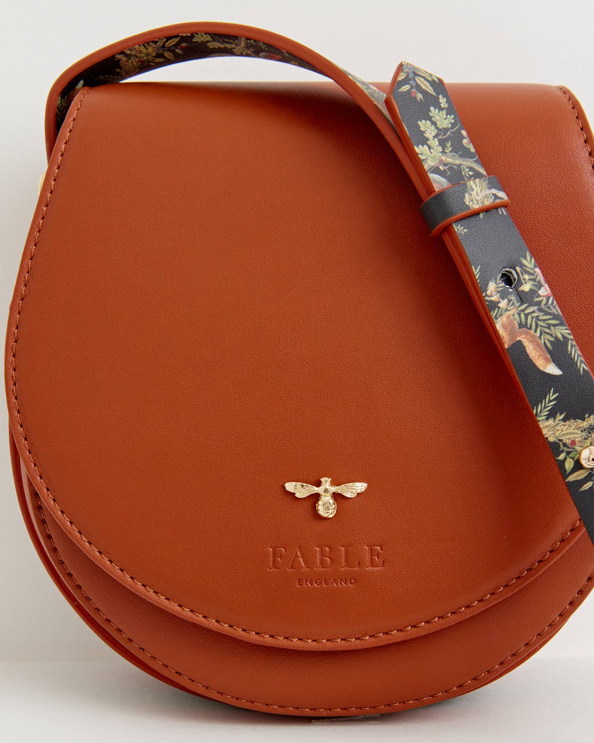 Fable London A Night's Tale Saddle Bag Tan