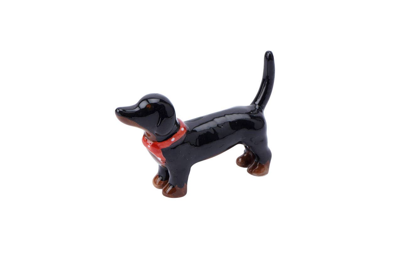 Dougie the Dachshund Ring Holder