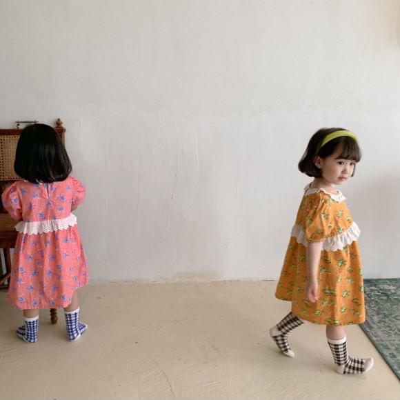 Lace trim flower girls dress (Low in Stock/ Size 90, 100 & 110)