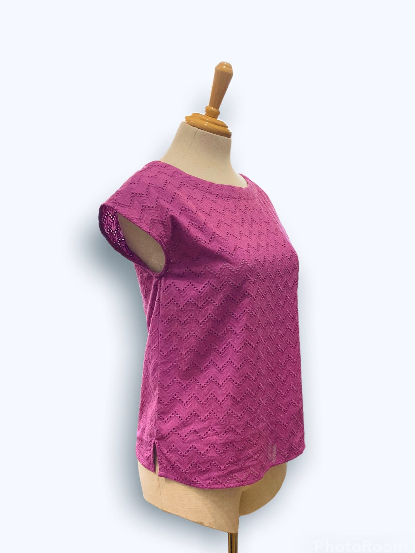 Lindsey Top Zig Zag - Embroidered Magenta