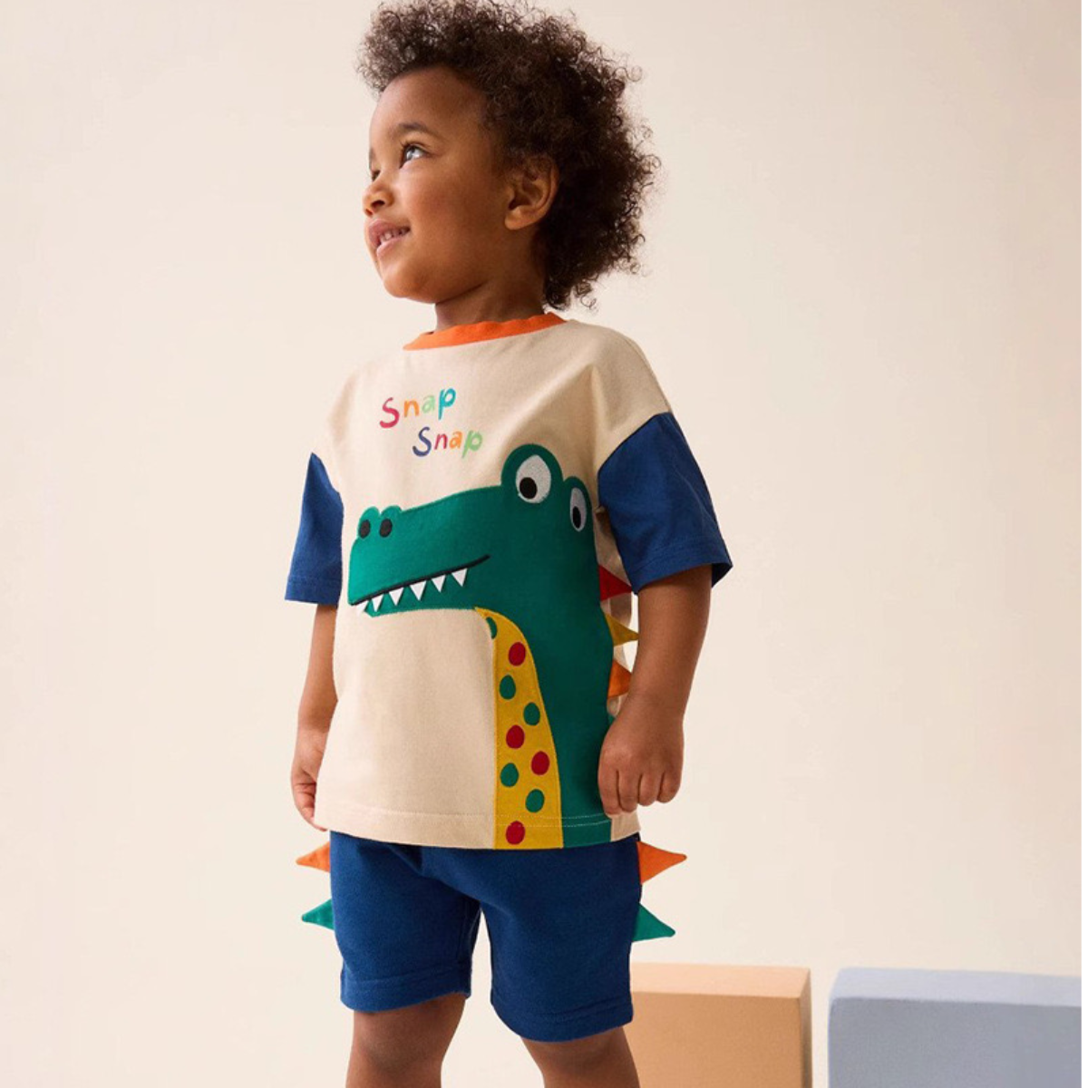 3D Crocodile Spike T-Shirt and Shorts Play Set