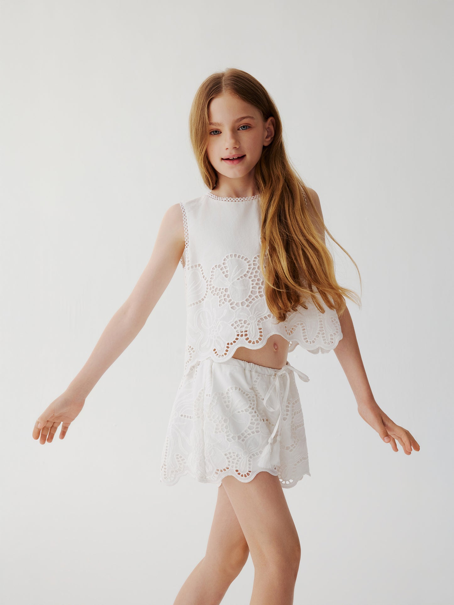 Chloe Eyelet Top (White)