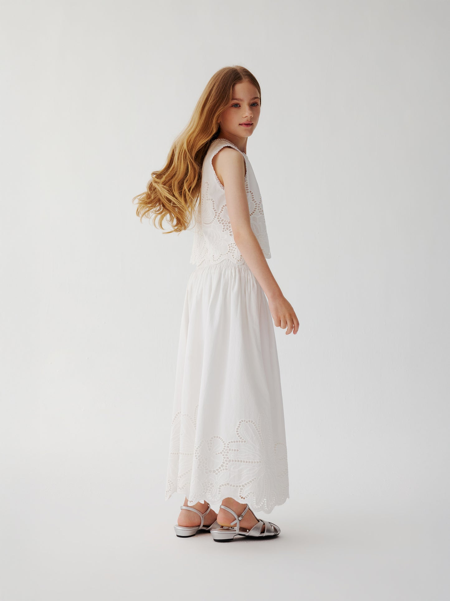 Chloe Eyelet Maxi Skirt (white)