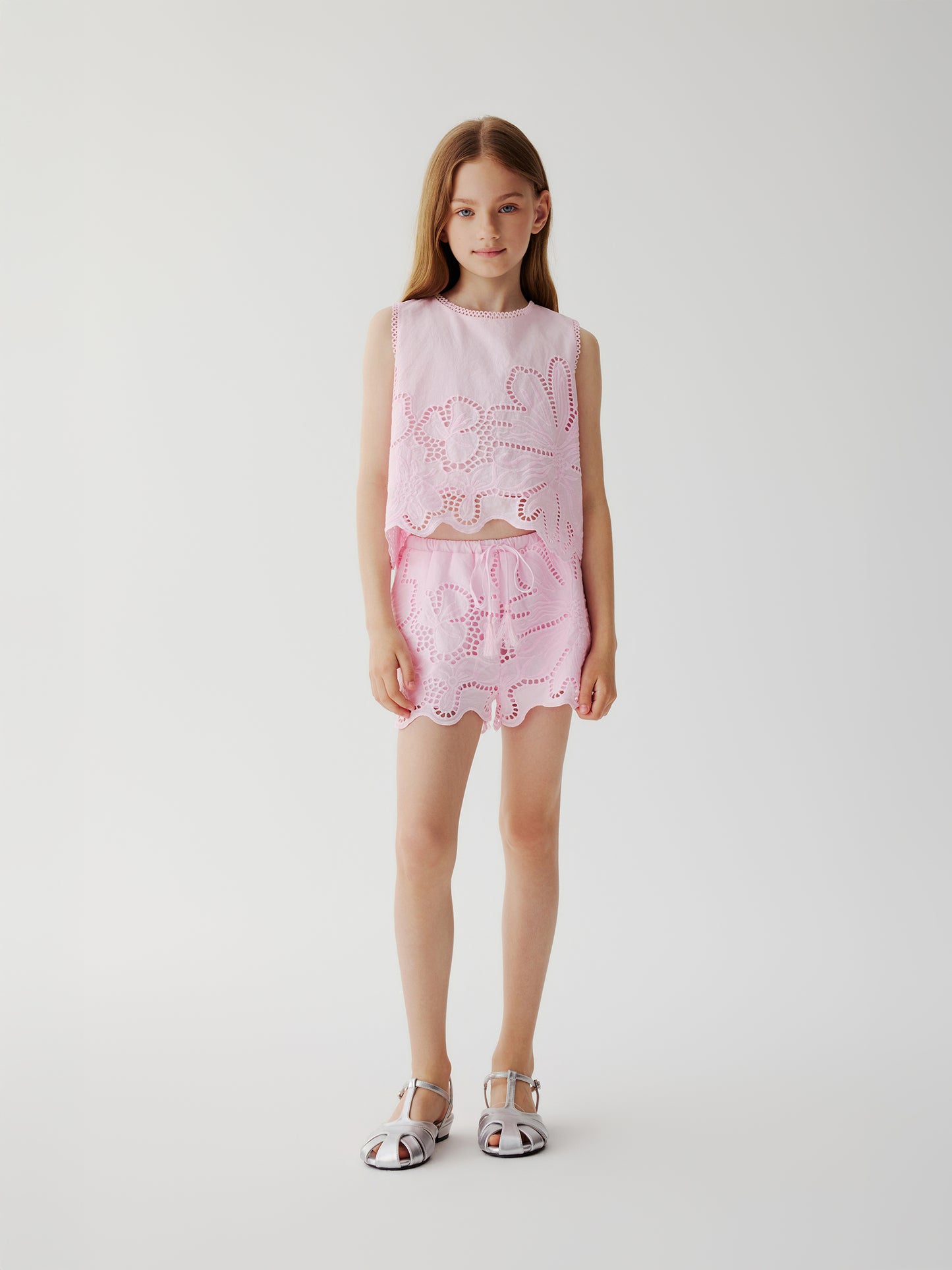 Chloe Eyelet Shorts pink