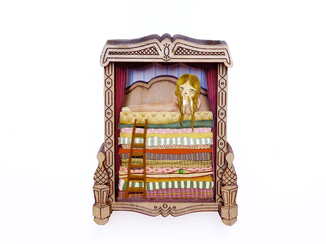 Laliblue The Princess and the Pea Brooch