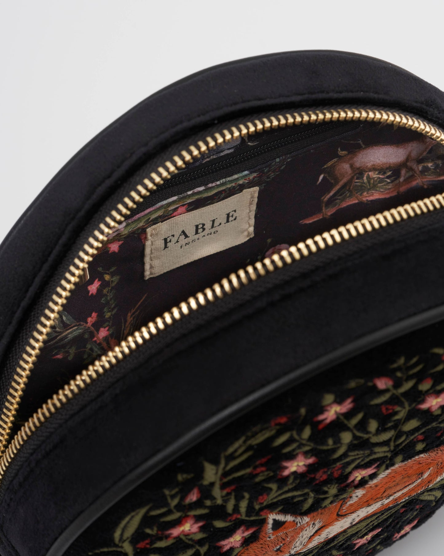 FABLE Sleepy Fox Circle Purse