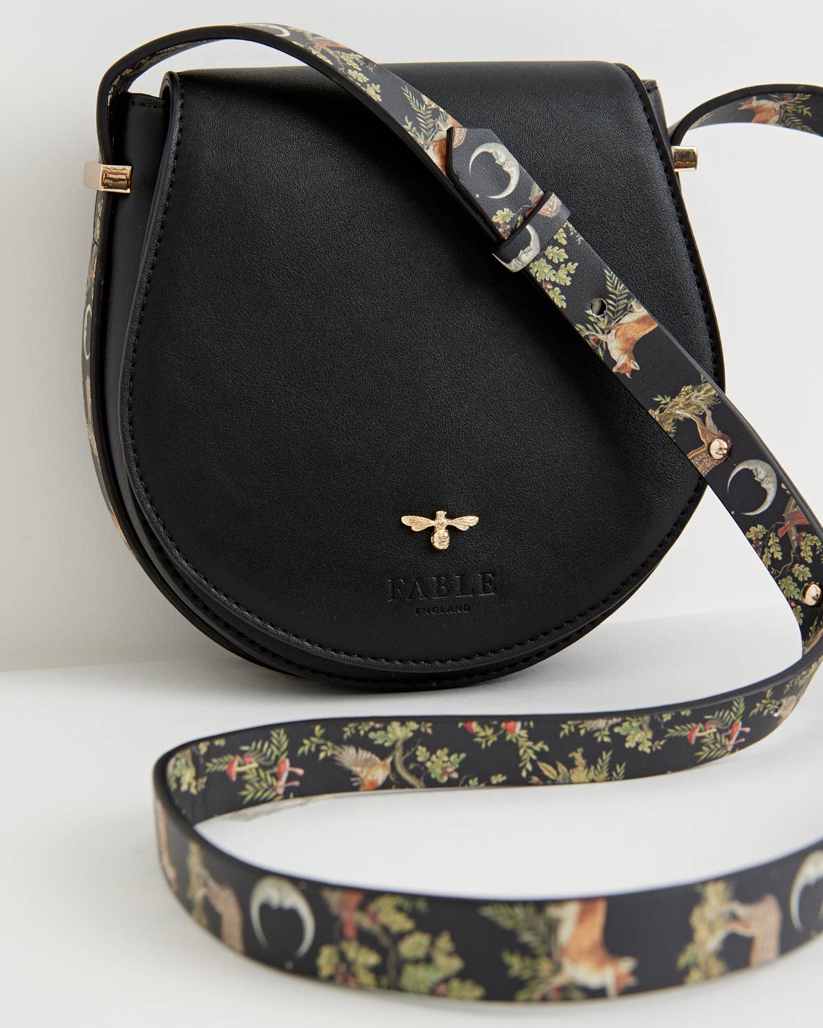 Fable A Night's Tale Saddle Bag Black