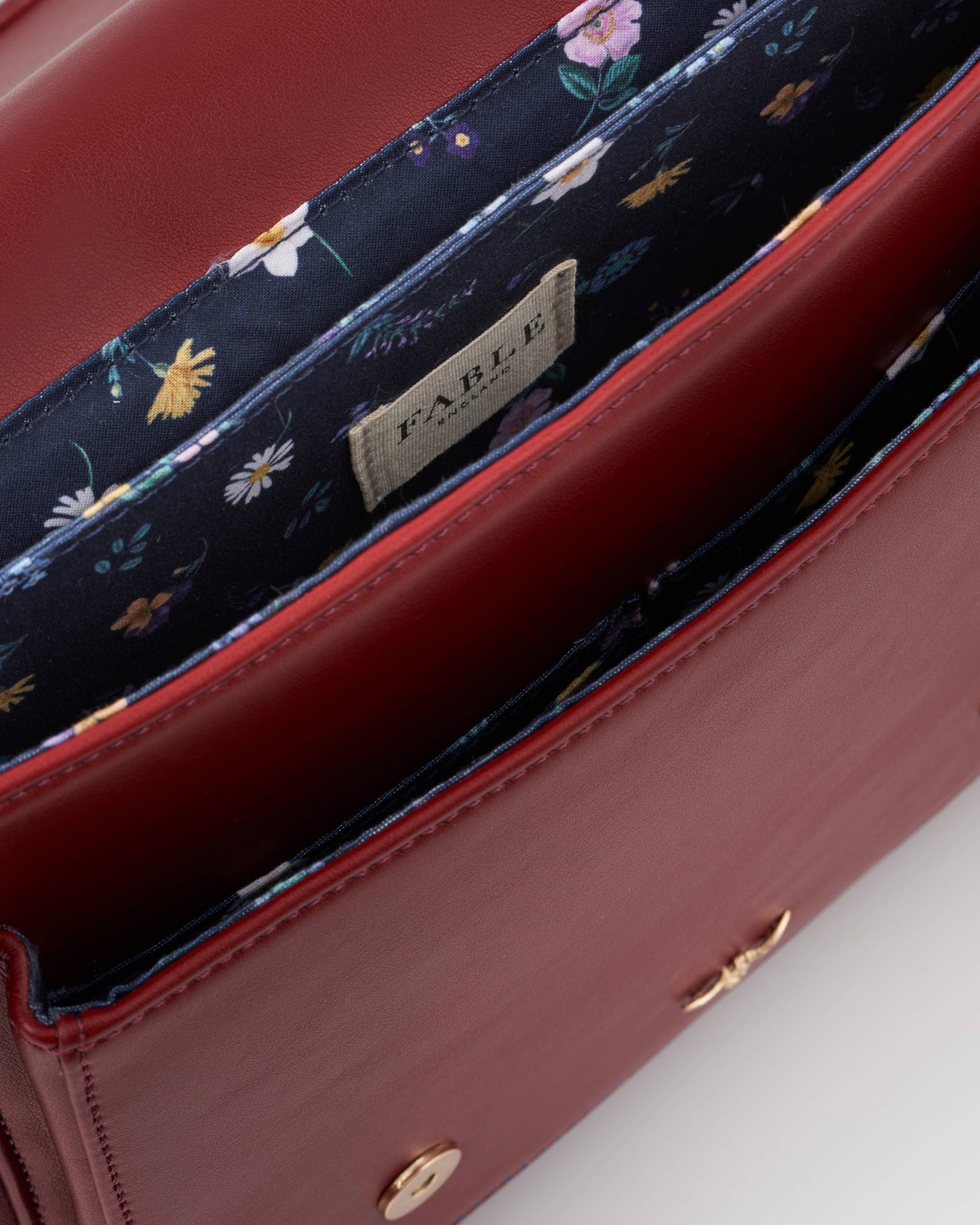 FABLE Running Bunny Satchel