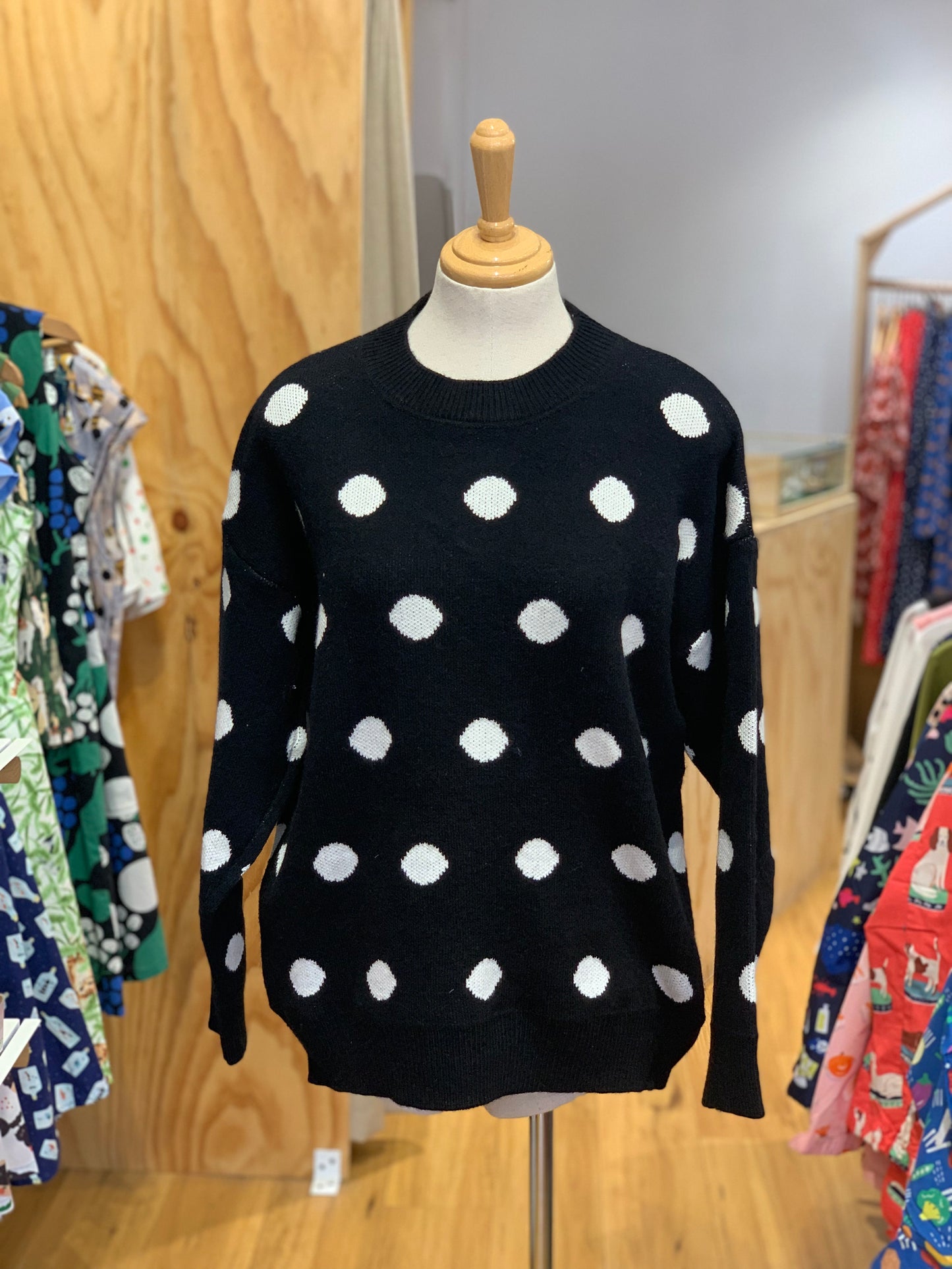 Polkadot pullover (3 Colours Available)